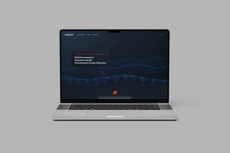 EQOLOT Website Startseite auf Laptop. Webdesign von Studio341